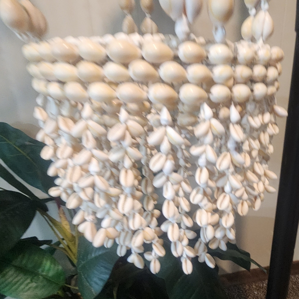 Set of 3 Vintage Seashell Chandelier Plant Hangers - Picture 14 of 14